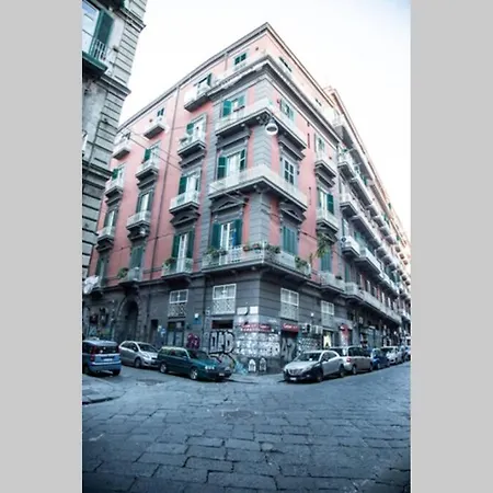 Mezzocannone-via Duomo Casina In Centro Storico Naples